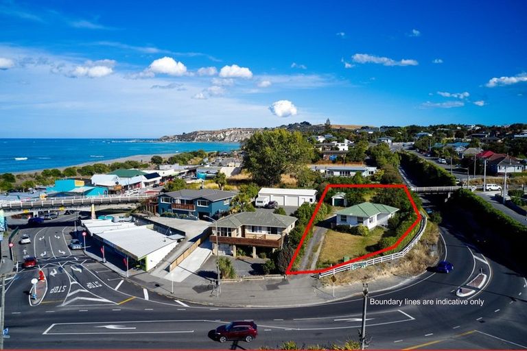 Photo of property in 2 West End, Kaikoura, 7300