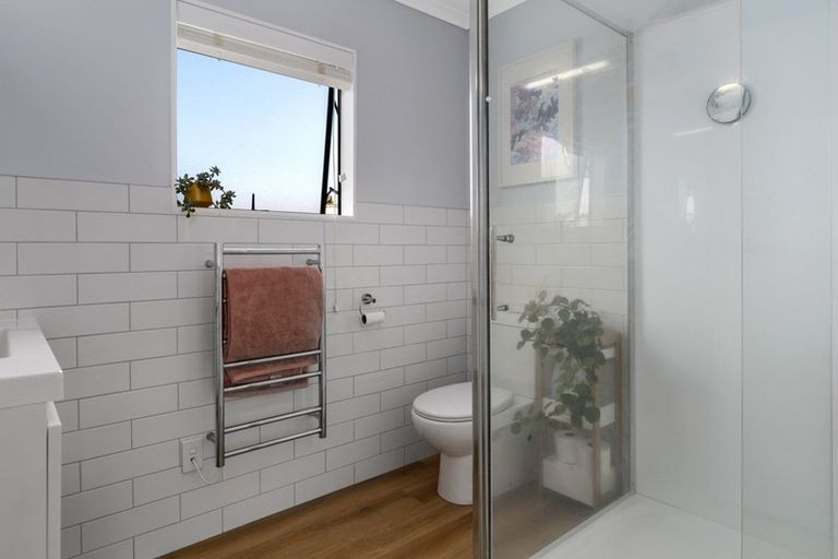 Photo of property in 47a Lyn Grove, Papamoa Beach, Papamoa, 3118