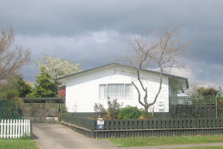 Photo of property in 90 Pohutukawa Drive, Owhata, Rotorua, 3010