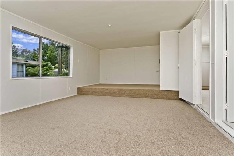 Photo of property in 1/115 Canongate Street, Birkdale, Auckland, 0626