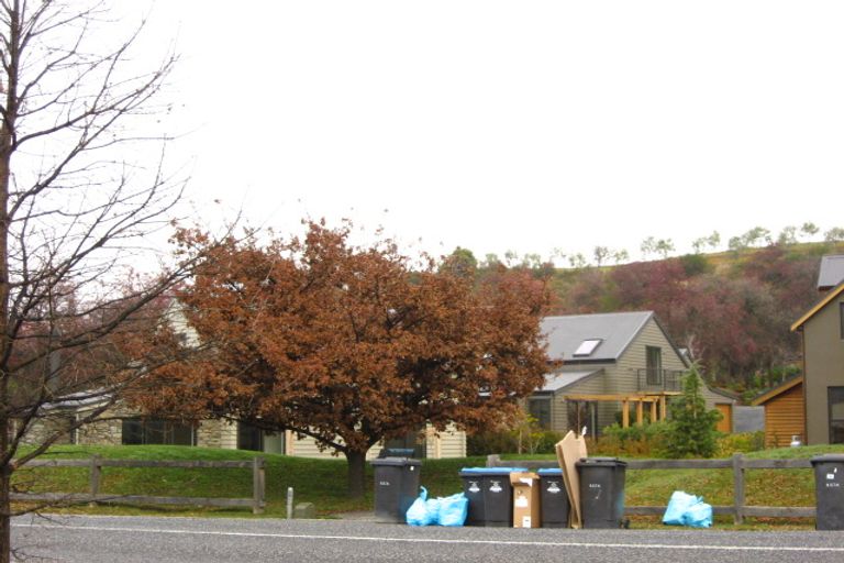 Photo of property in 1 Chartres Lane, Arrowtown, 9302