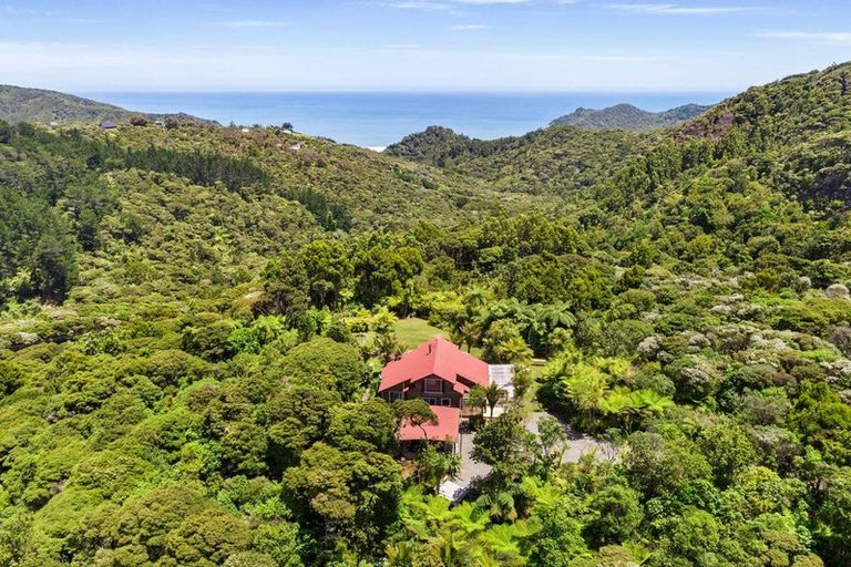 Photo of property in 16 La Trobe Track, Karekare, New Lynn, 0772