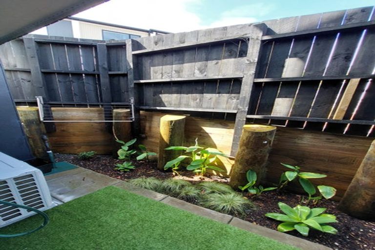 Photo of property in 21 Hinonga Loop, Silverdale, 0932