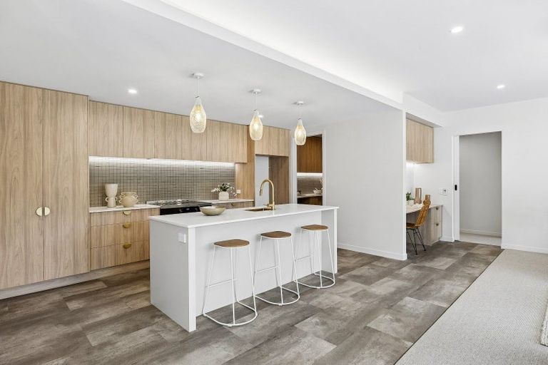 Photo of property in 14 Caroline Way, Abbotsford, 9018