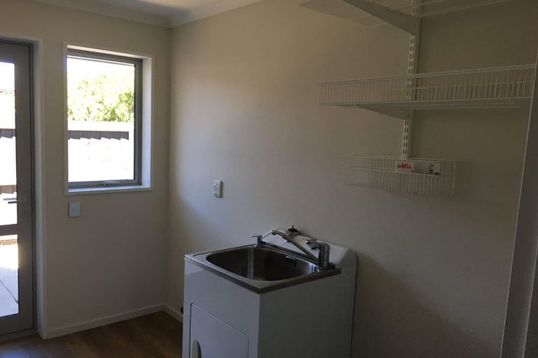 Photo of property in 10 Handley Crescent, Wigram, Christchurch, 8042