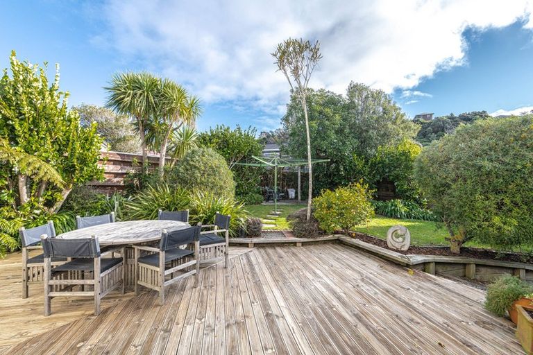 Photo of property in 5 Cranwell Street, Churton Park, Wellington, 6037