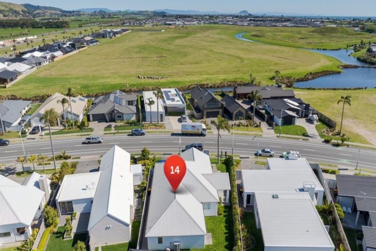 Photo of property in 14 Montiicola Drive, Papamoa Beach, Papamoa, 3118