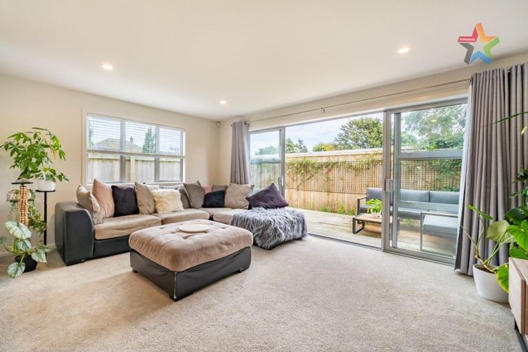 Photo of property in 9 Mcgrath Way, Taita, Lower Hutt, 5011