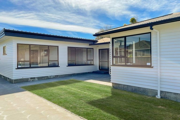 Photo of property in 69 Coopers Road, Dallington, Christchurch, 8061