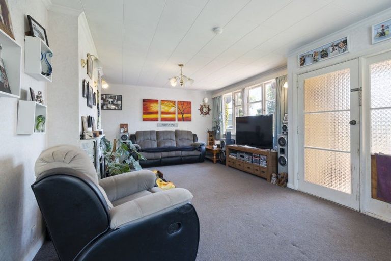 Photo of property in 30 Lower High Street, Marton, 4710