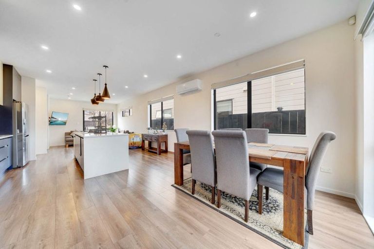 Photo of property in 73 Bellbird Street, Papakura, 2110