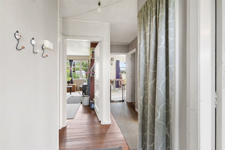 Photo of property in 15-15a Mill Street, Westport, 7825