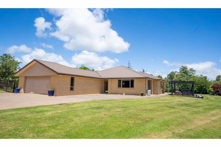 Photo of property in 14 Campbell Lane, Kerikeri, 0230