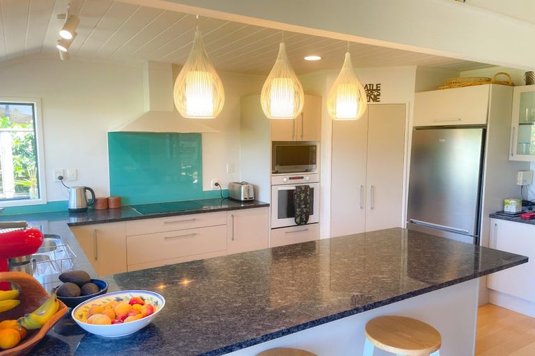 Photo of property in 52 Links View Drive, Omokoroa, 3114