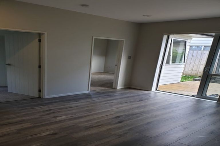 Photo of property in 218b Metcalfe Road, Ranui, Auckland, 0612