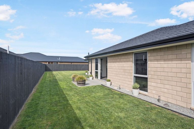 Photo of property in 25 Lewis Crescent, Rolleston, 7614