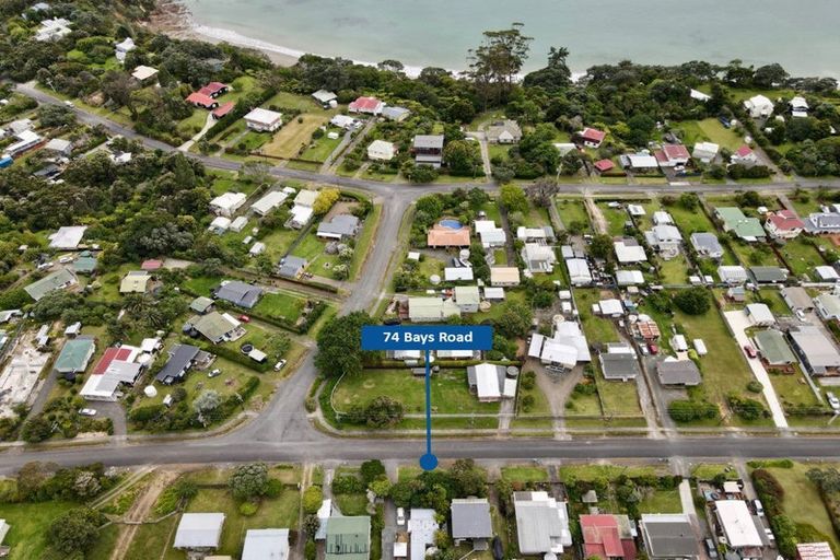 Photo of property in 74 Bays Road, Orere Point, Papakura, 2585
