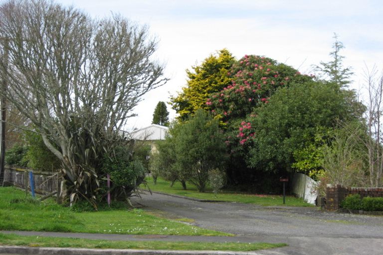 Photo of property in 43 Konini Street, Inglewood, 4330