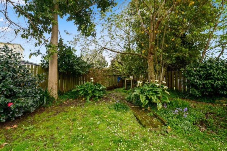 Photo of property in 8 Walnut Place, Owhata, Rotorua, 3010