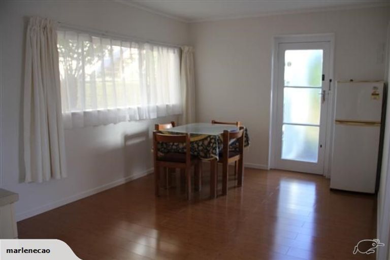 Photo of property in 50 Knightsbridge Drive, Forrest Hill, Auckland, 0620