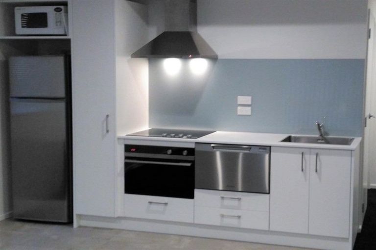 Photo of property in 10/70 Waltham Road, Sydenham, Christchurch, 8023