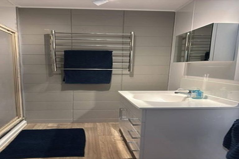 Photo of property in 14 Clendon Court, Roslyn, Palmerston North, 4414