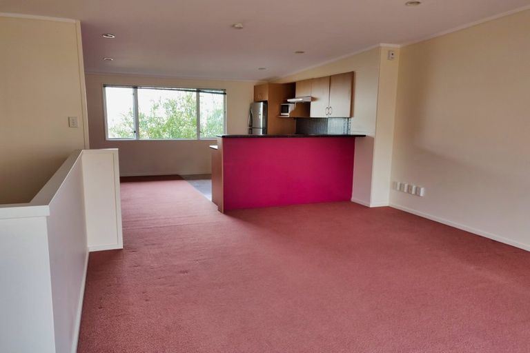 Photo of property in 3 Kelvin Grove, Te Aro, Wellington, 6011