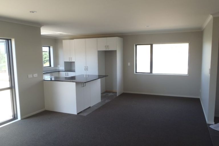 Photo of property in 39 Westgate Drive, Westgate, Auckland, 0614