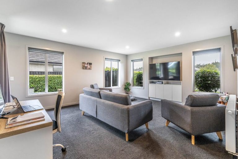 Photo of property in 25 Northside Drive, Waikiwi, Invercargill, 9810