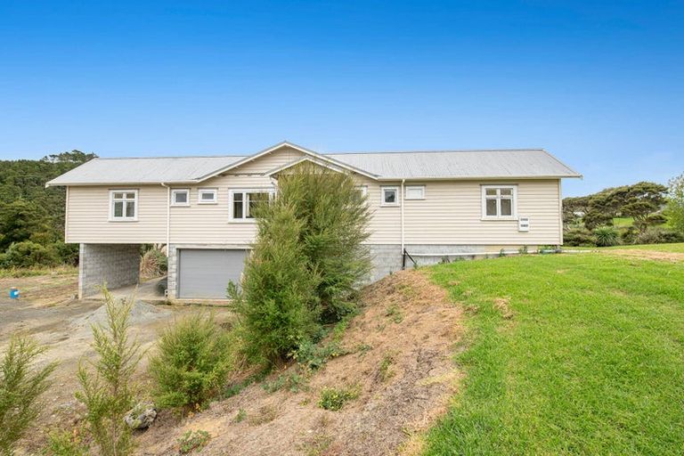 Photo of property in 83 Kanohi Road, Kaukapakapa, 0873