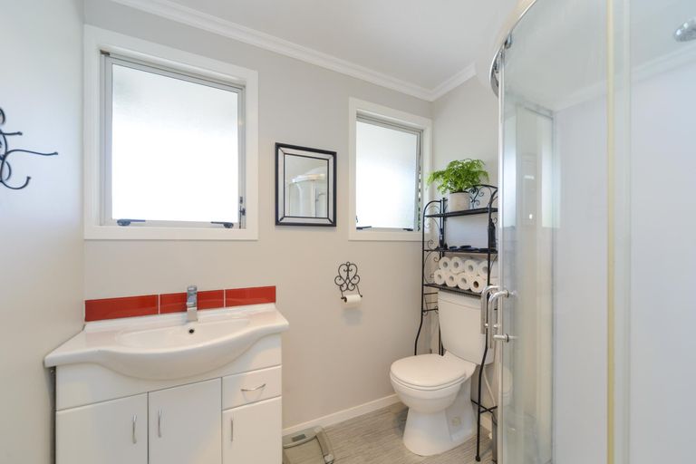 Photo of property in 42 Carter Crescent, Awapuni, Palmerston North, 4412