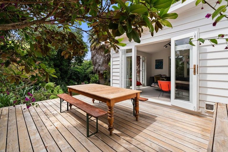 Photo of property in 147 Moxham Avenue, Hataitai, Wellington, 6021