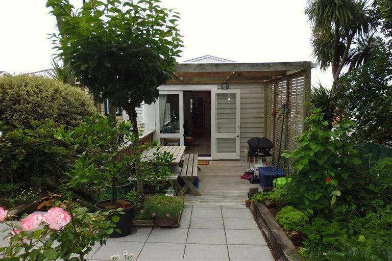 Photo of property in 8 Watson Street, Te Aro, Wellington, 6011