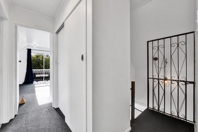 Photo of property in 8 Elizabeth Place, Ferndale, New Plymouth, 4310