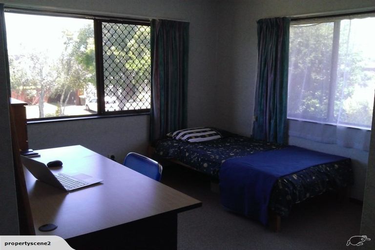 Photo of property in 10 Cornelian Crescent, Half Moon Bay, Auckland, 2012