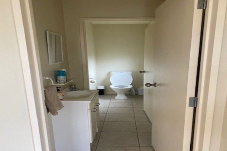 Photo of property in 24 Puma Drive, Golflands, Auckland, 2013