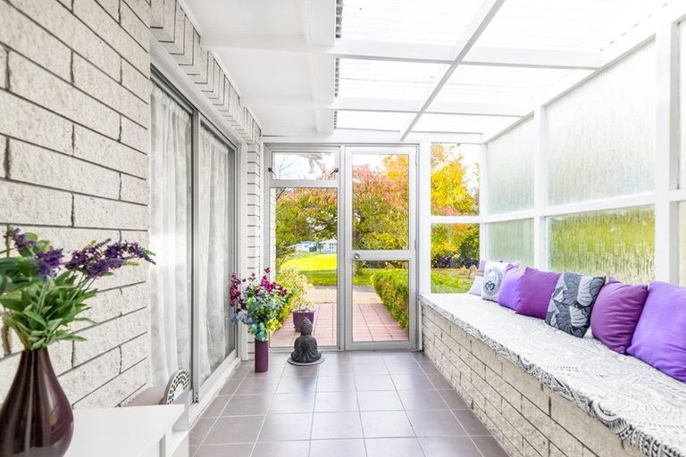 Photo of property in 48 Moana Road, Paraparaumu, 5032