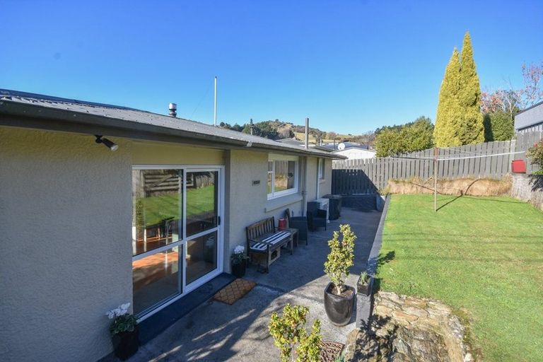 Photo of property in 21 Elwyn Crescent, Green Island, Dunedin, 9018