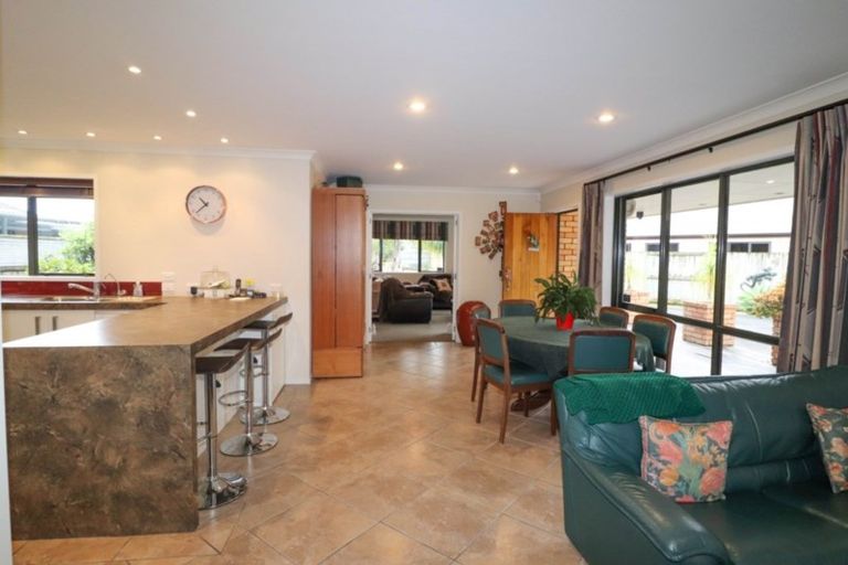 Photo of property in 6 Edward Bullen Place, Thames, 3500