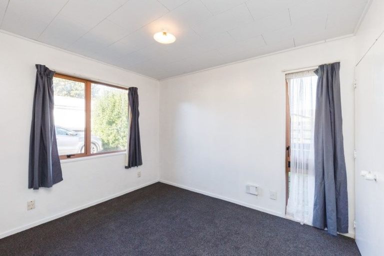 Photo of property in 13a Colombo Street, Hokowhitu, Palmerston North, 4410