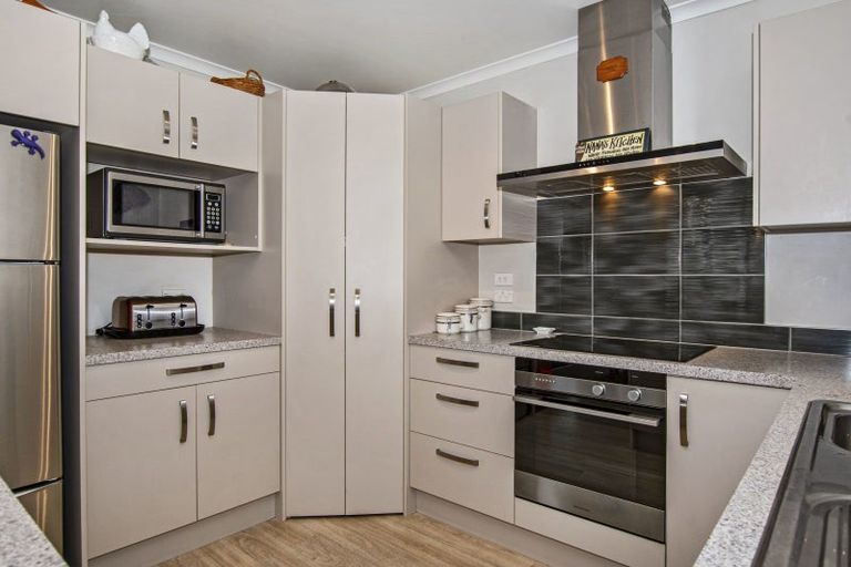 Photo of property in 90 Pebble Beach Boulevard, Te Kamo, Whangarei, 0112