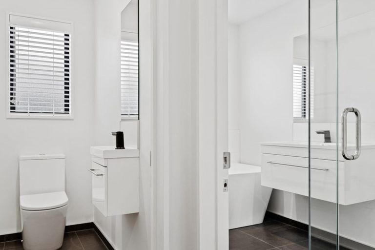 Photo of property in 17 Guyon Street, Marshland, Christchurch, 8083