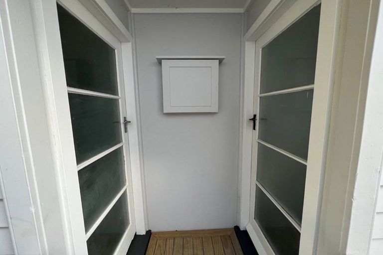 Photo of property in 381a Roscommon Road, Clendon Park, Auckland, 2103