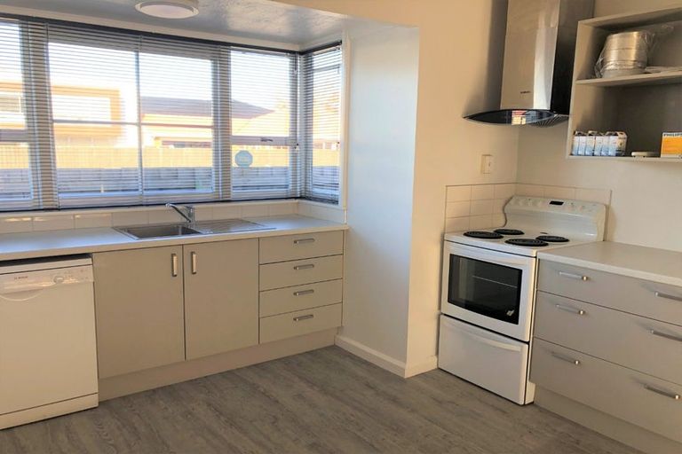 Photo of property in 47 Sawyers Arms Road, Northcote, Christchurch, 8052