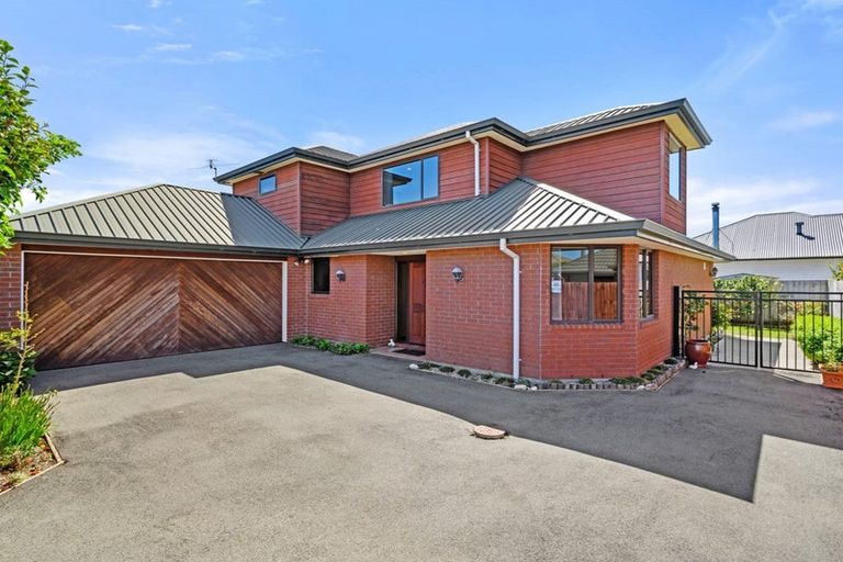 Photo of property in 2/18 Wentworth Street, Ilam, Christchurch, 8041