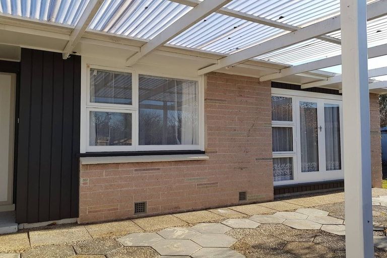 Photo of property in 6 Norrie Street, Redwood, Christchurch, 8051