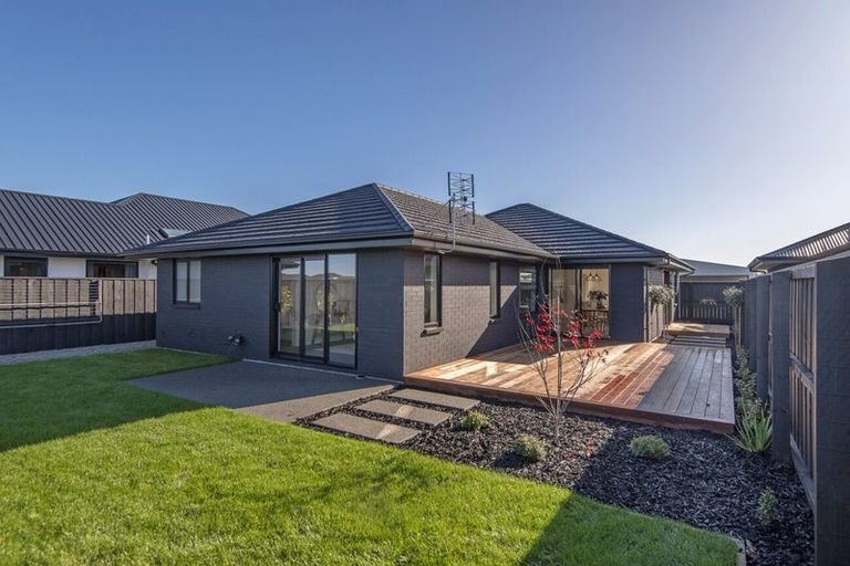 Photo of property in 42 Finstock Way, Rolleston, 7614