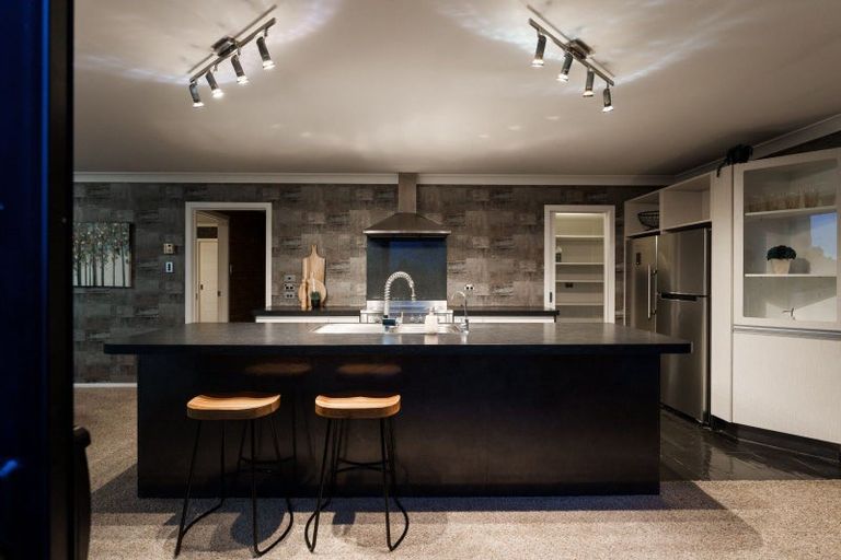 Photo of property in 25 Tunnel Beach Road, Blackhead, Dunedin, 9076