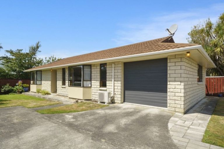 Photo of property in 7a Ngapotiki Street, Paraparaumu Beach, Paraparaumu, 5032