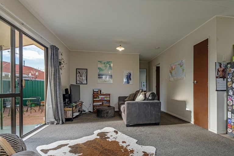 Photo of property in 19a Colonial Place, Kelvin Grove, Palmerston North, 4414
